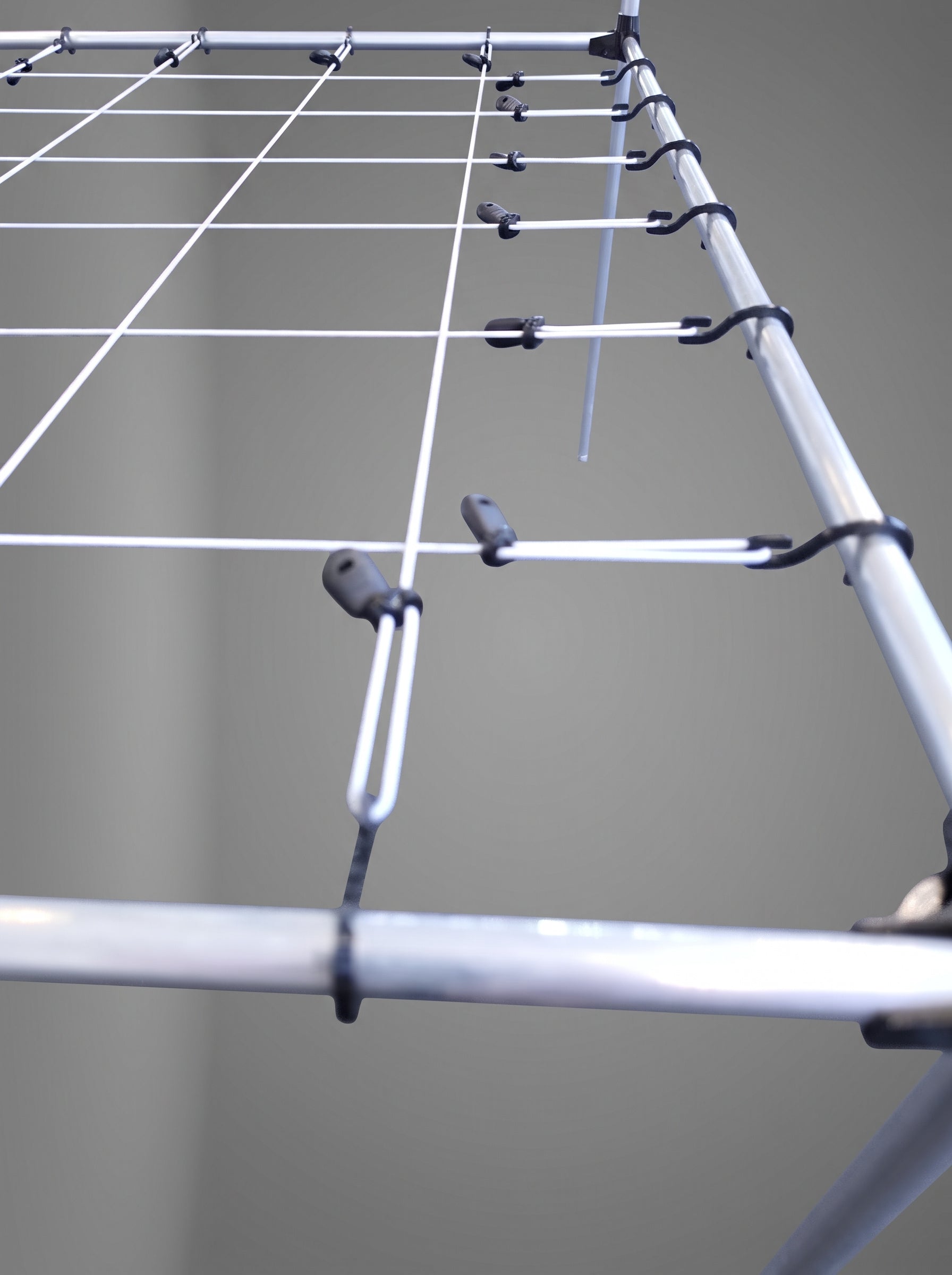 FlexGrow SCROG-Netz Detail der einzeln spannbaren Leinen