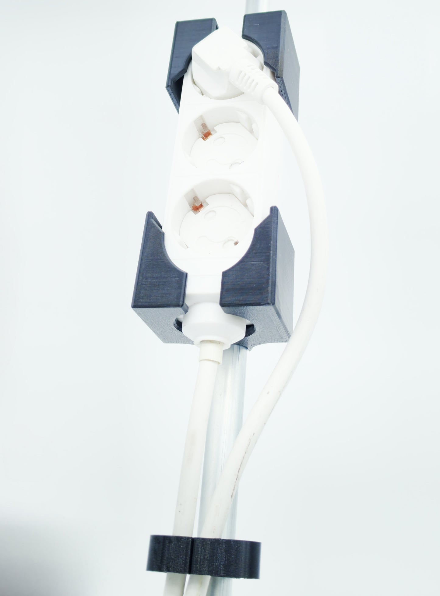 3DGROW Steckdosenhalter mit Kabelclip